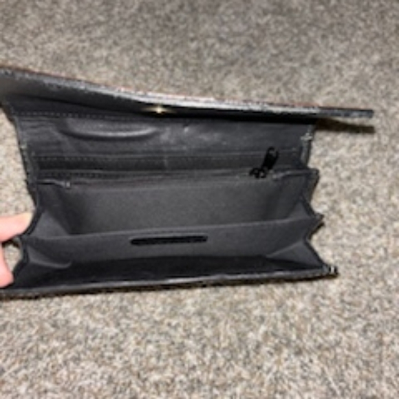 Wallet - Picture 2 of 3